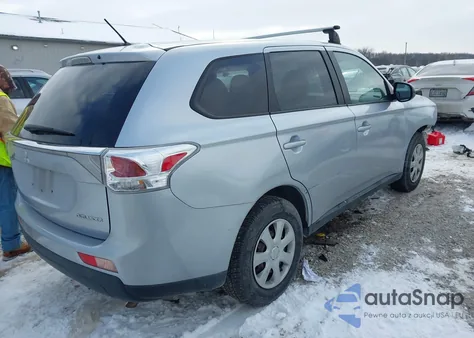 2014 Mitsubishi Outlander Es z USA, uszkodzony, nr VIN JA4AD2A39EZ019818